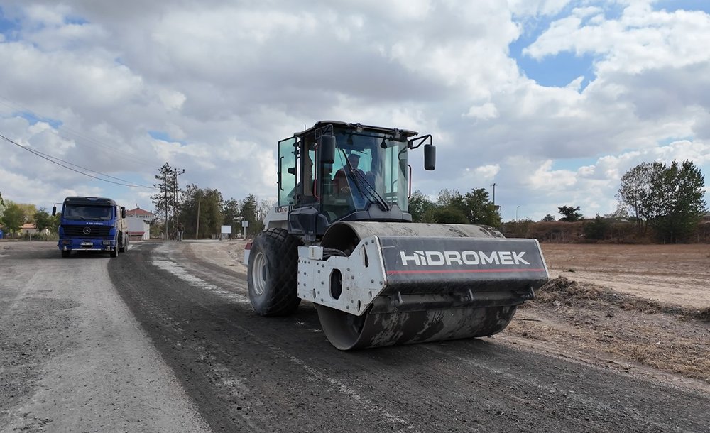 Yol Çalışmaları Devam Ediyor