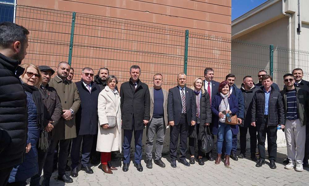 Başkan Sarıkurt İmamoğlu'nun Duruşmasına Katıldı