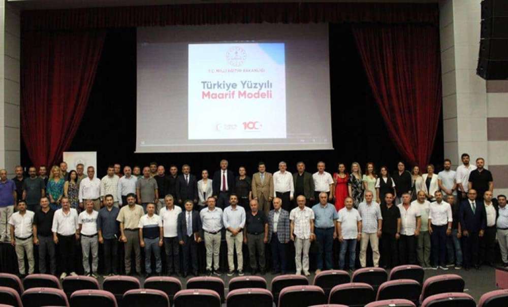 Eğitim Politikalarıyla İlgili Toplantı Yapıldı
