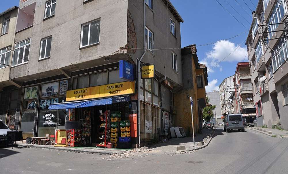 Eski Binaların Dış Cepheleri Tehlike Yaratıyor