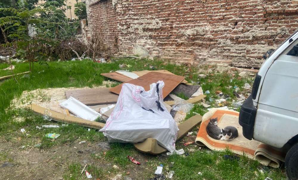 İzbelik Alanlar Çöplüğe Dönüşüyor