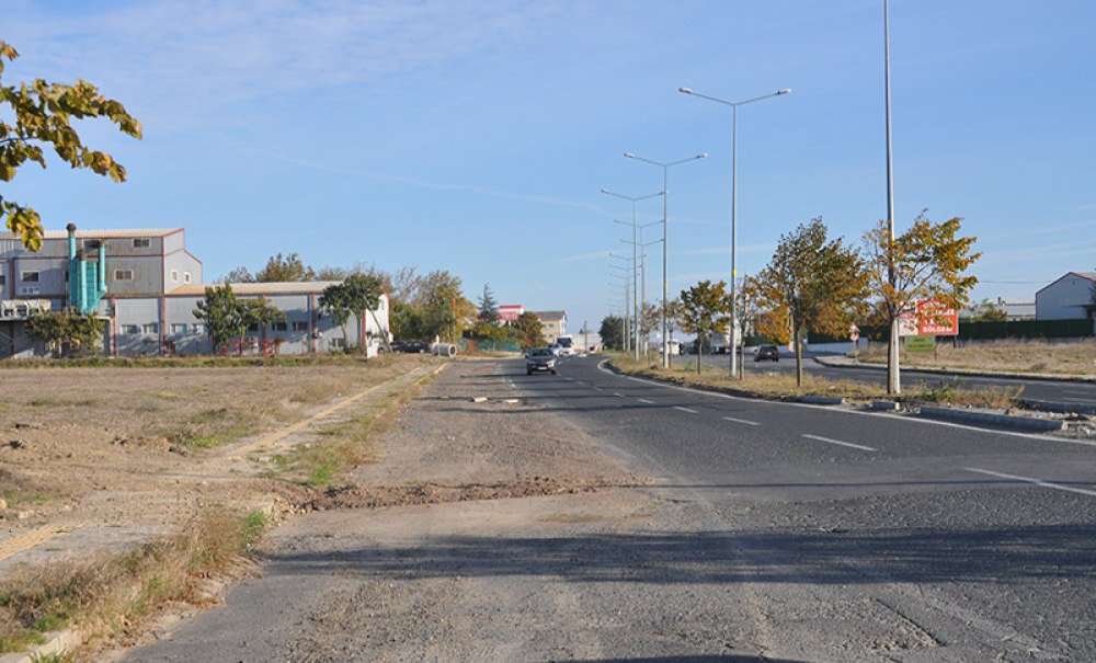 Kazılan Yol Neden Yapılmıyor?