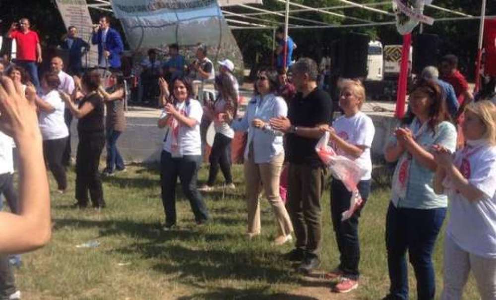 Chp'li Yüceer Seçim Gezilerini Sürdürüyor