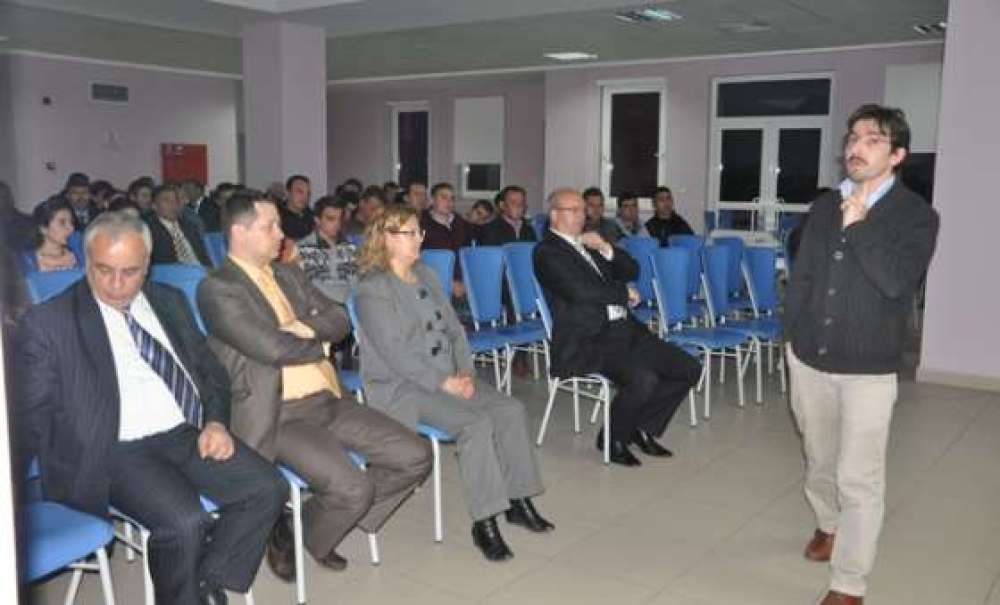 Kırklareli Sevgi Dünyamız Kültür, Sanat Ve Eğitim Derneği Tarafından Naat Gecesi Düzenlendi