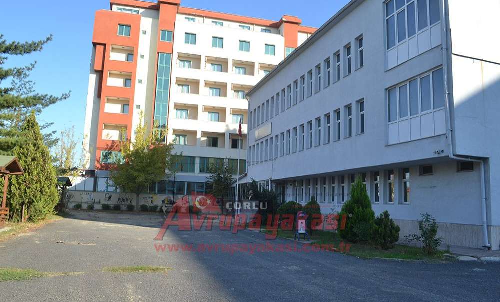 Ne Öğretmenevi Nede Polis Evi Var!