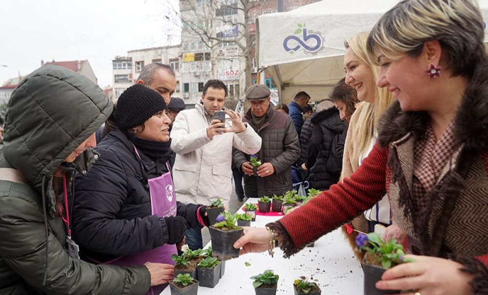 Sevgililer Günü Çeşitli Etkinliklerle Kutlandı