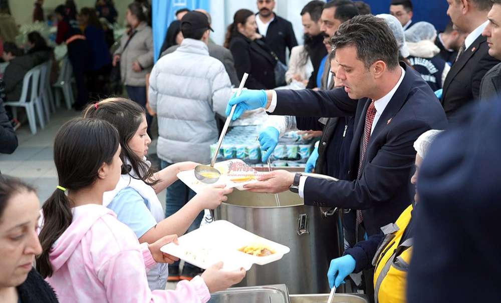 İlk Oruç Cumhuriyet Parkı'nda Açıldı