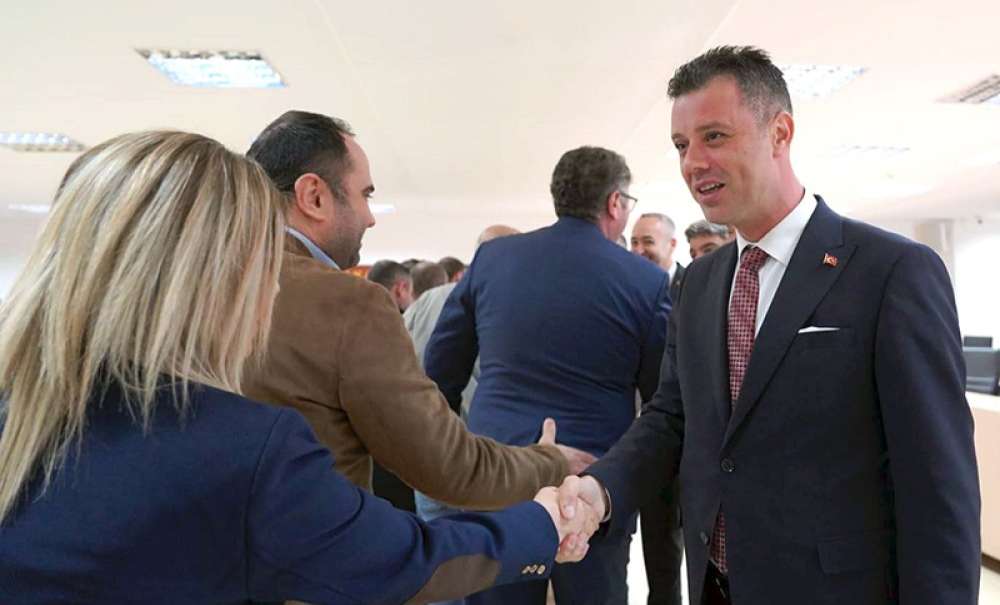 Başkan Sarıkurt Ve Meclis Üyeleri Personel İle Bayramlaştı