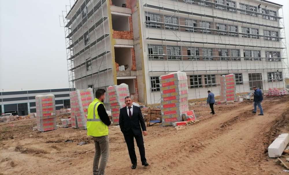 Erdoğan, Yeni Yapılan Okulları Ziyaret Edip Bilgi Aldı