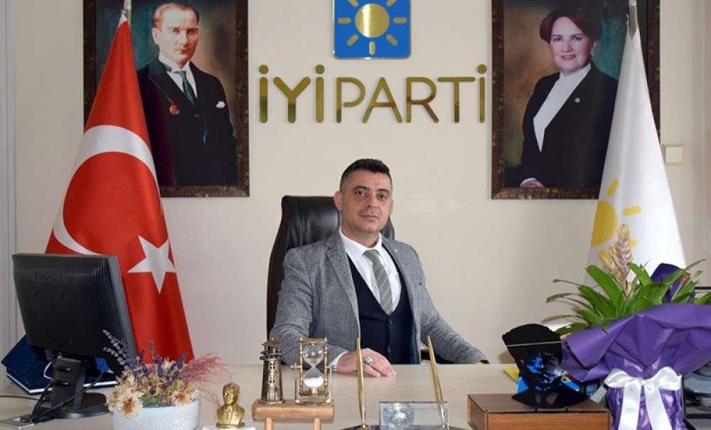 İyi Parti'de İstifa Depremi!