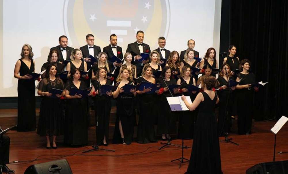 Ted Çorlu Kolejinin Veli Korosundan Muhteşem Konser!