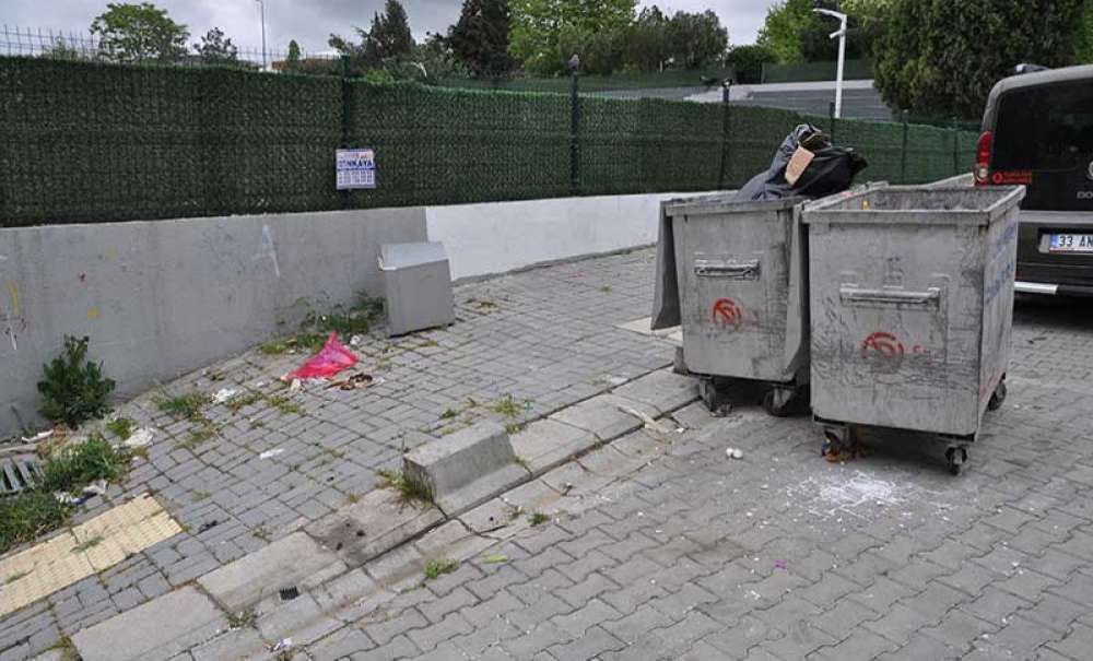 Çöplerin Etrafa Dağılması Tepki Çekiyor