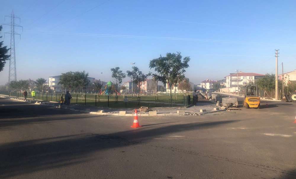 Rumeli Mahallesi'nde Kaldırım Çalışması Yapılıyor